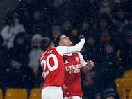 Wolves scored a late equaliser against Arsenal to keep the title race as close as possible.