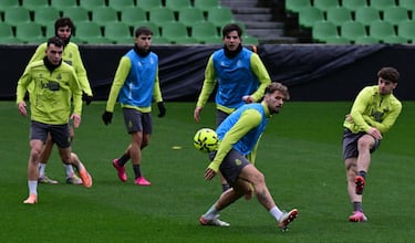 Simon Eriksson está al caer e Izan Yurrieta a punto de salir a Primera Federación