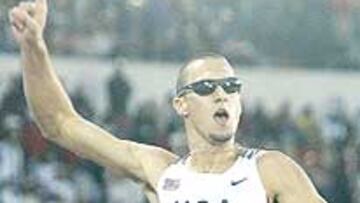 <b>IMPRESIONANTE. </b>Wariner celebra su título mundial.