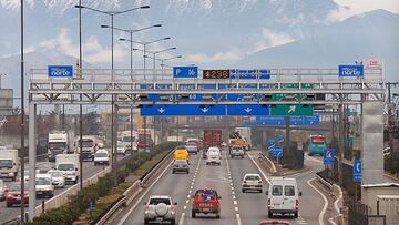 Restricción vehicular hoy, 24 de mayo: autos que no pueden circular en Santiago y calendario de mayo