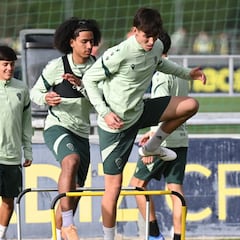 El Cádiz ficha a Héctor González, hijo de Raúl, leyenda del Real Madrid