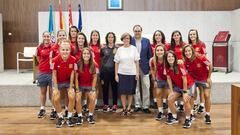 La selecci&oacute;n femenina de f&uacute;tbol sala en el Ayuntamiento de Legan&eacute;s.