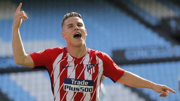 Gameiro celebra su gol en Balaídos.