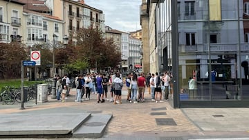 Colas en Vitoria para el partido ante el Levante.