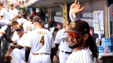 MEXICO CITY, MEXICO - APRIL 30: Fernando Tatis Jr. #23 of the San Diego Padres waves to fans prior to a game against the San Francisco Giants for the MLB World Tour Mexico City Series at Alfredo Harp Hel� Stadium on April 30, 2023 in Mexico City, Mexico.   Sean M. Haffey/Getty Images/AFP (Photo by Sean M. Haffey / GETTY IMAGES NORTH AMERICA / Getty Images via AFP)