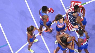El Team USA extiende su dominio en el 4x400 femenino