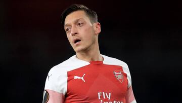 El centrocampista alem&aacute;n del Arsenal, Mesut &Ouml;zil, durante un partido.