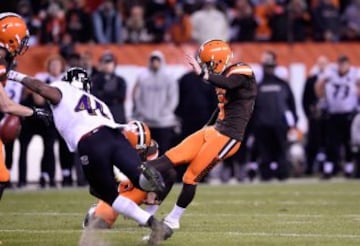 Los Browns solo pudieron llegar hasta la yarda 33 de Baltimore, lo que dejaba un intento de field goal desde aproximadamente medio campo para el rookie Coons, que no había fallado ninguno en toda la temporada (18 de 18).