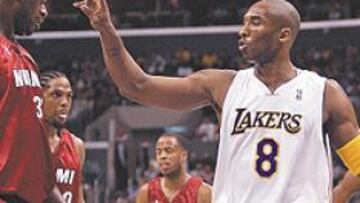 <b>FRENTE A FRENTE</b>. ONeal y Bryant se volvieron a ver las caras en el Staples Center.