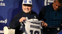 Maradona vivía de su sueldo en Gimnasia: "Le robaron casi todo, él regaló el resto"