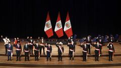 Finaliza juramentación accidentada sin ministros de Economía ni Justicia