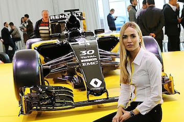 En 2015 se convirtió en piloto de desarrollo del equipo Lotus F1 Team, con el cometido de trabajar con el simulador del equipo en su base de Enstone (Inglaterra).