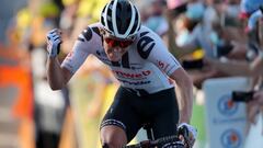 Champagnole (France), 18/09/2020.- Danish rider Soren Kragh Andersen of Team Sunweb celebrates winning the 19th stage of the Tour de France over 166,5km from Bourge-en-Bresse to Champagnole, France, 18 September 2020. (Ciclismo, Francia) EFE/EPA/Benoit Te