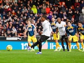 El CTA admite que el penalti que dio la victoria al Valencia está mal pitado