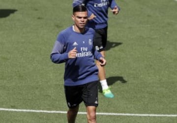 Último entrenamiento del Madrid antes de recibir al Sevilla