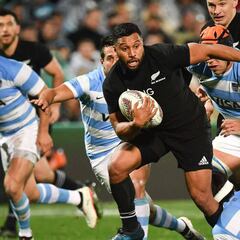 Los All Blacks despiertan del sueño a los Pumas (39-22)