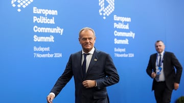 FILE PHOTO: Polish Prime Minister Donald Tusk attends the European Political Community Summit at the Puskas Arena, in Budapest, Hungary, November 7, 2024. REUTERS/Bernadett Szabo/File Photo