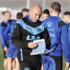 Los internacionales del Alavés van regresando al equipo