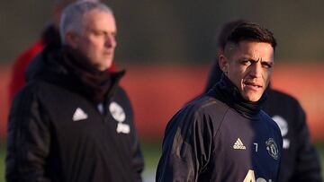 Mourinho prolonga las dudas por situación de Alexis en el United