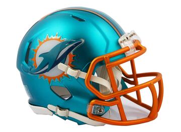 Casco alternativo de los Miami Dolphins.