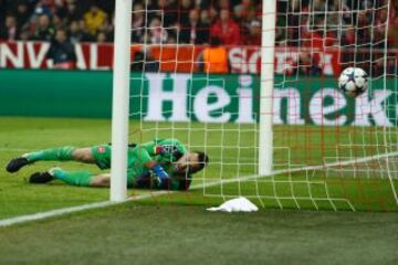 Ospina sumó su séptimo partido en la Champions League 2016/2017