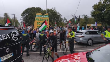 Las protestas dejan La Vuelta sin otro final: carretera bloqueada