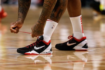 Zapatillas de P.J. Tucker de los Houston Rockets. 

