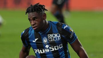 BERGAMO, ITALY - JANUARY 19: Duvan Zapata of Atalanta BC looks on during the Coppa Italia match between Atalanta BC and Spezia Calcio at Gewiss Stadium on January 19, 2023 in Bergamo, Italy. (Photo by Emilio Andreoli/Getty Images)