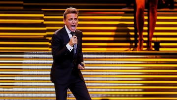 Mexican singer Luis Miguel performs during a concert at the Movistar Arena, in Buenos Aires, Argentina, August 4, 2023.  REUTERS/Agustin Marcarian