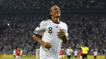 El cambio físico de Özil que ha dejado en shock al mundo