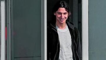 Ibrahimovic será la referencia atacante frente al Stuttgart