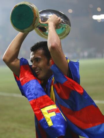 Pedro con la Supercopa de Europa de 2009. En total consiguió tres títulos (2009, 2011 y 2015).
