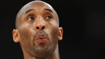 El jugador franquicia de los Lakers, Kobe Bryant, tuvo una paup&eacute;rrima actuaci&oacute;n frente a los Suns: 4 puntos, 5 rebotes, 9 asistencias y 8 p&eacute;rdidas de bal&oacute;n.