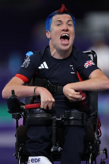 David Smith de Gran Bretaña durante el partido de boccia de la ronda preliminar masculina contra José Oliveira de Brasil.