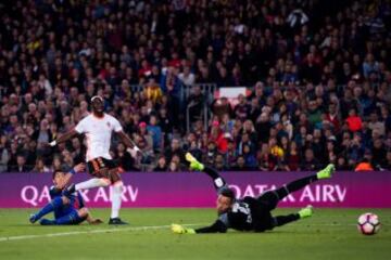 Luis Suárez empató el partido. 1-1.