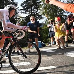 Pogacar reconoce la Lieja tras su 'castigo' en Flecha Valona