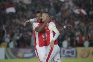 Con un doblete de Luis Páez y un gol de penal de Miguel Borja, Santa Fe venció 3-0 a Cortuluá en El Campín.