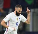 Benzema deslumbra, Francia no