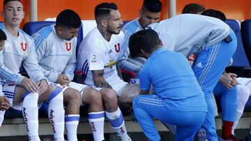 Pinilla sufre desgarro y estará tres semanas al margen