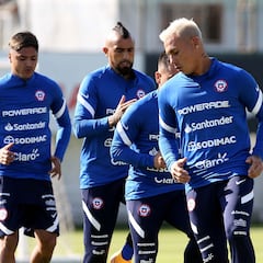 ¡Con todas las figuras! las postales de la primera práctica de la Roja