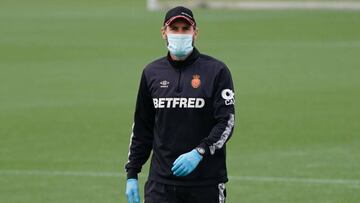 Vicente Moreno aprovecha para llamar a jugadores de la cantera