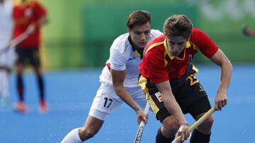 España salva un empate y asegura la segunda plaza