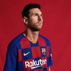 La camiseta del Barça pasa de las rayas a los cuadros por primera vez en su historia