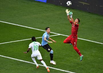 Está disputando su tercera Copa del Mundo con Uruguay, por lo que es uno de los líderes charrúas. Hasta el momento ha tenido poco trabajo, el cual ha sorteado de buena manera luego de dos partidos.