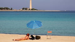 Las playas que se pueden disfrutar en invierno sin salir de Europa