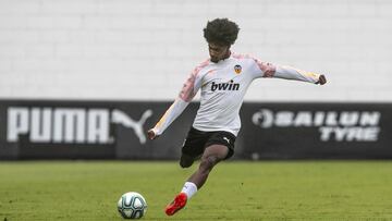 ENTRENAMIENTO DEL VALENCIA
 THIERRY CORREIA
 