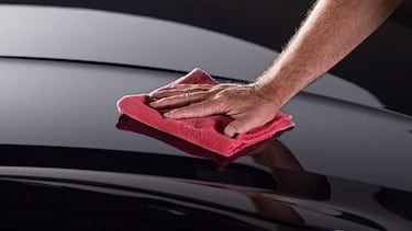 ¿Por qué, cómo y cada cuándo se debe pulir o encerar un automóvil?