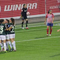 El Atlético aguantó 45 minutos ante un Wolfsburgo superior