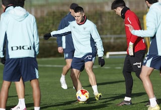 El Alavés maneja la opción de Urko Izeta para la delantera