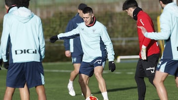 Urko Izeta con el Athletic.